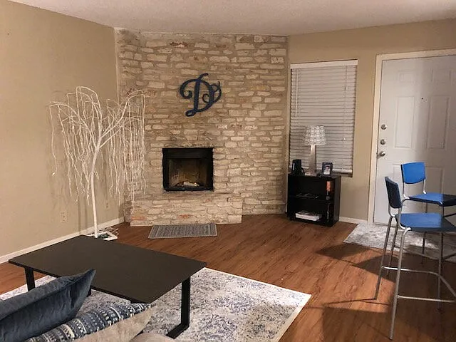 301 Algerita Dr #D — Photo 19