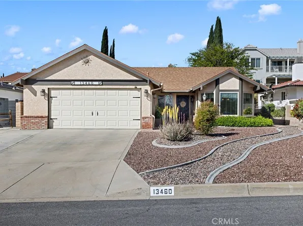 13460 Chinquapin Dr, Victorville, CA 92395