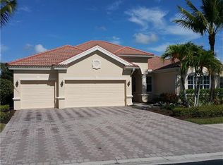 16101 Parque Ln, Naples, FL 34110