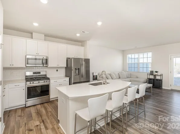 6048 Chelsea Oaks Rdg, Fort Mill, SC 29708