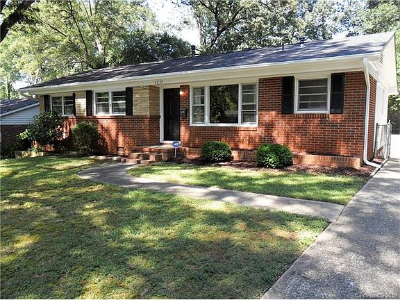 3rd image of 4839 Amity Pl