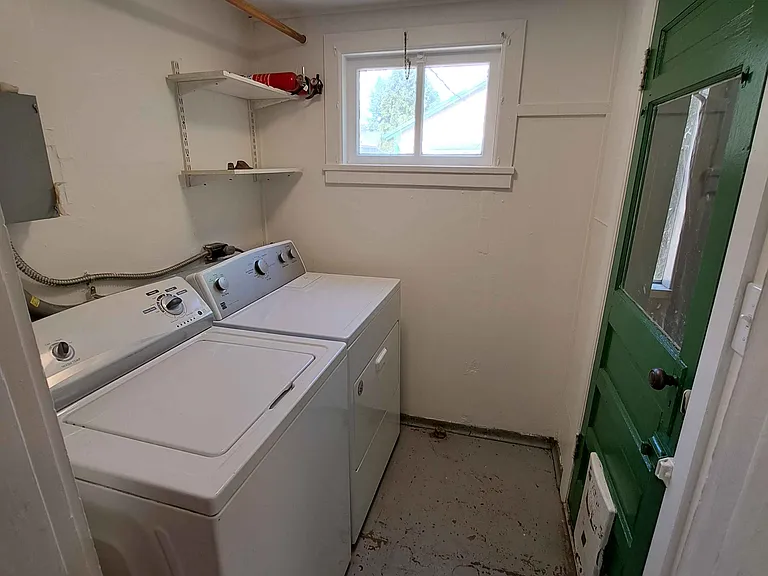 515 W 13th Ave — Photo 10