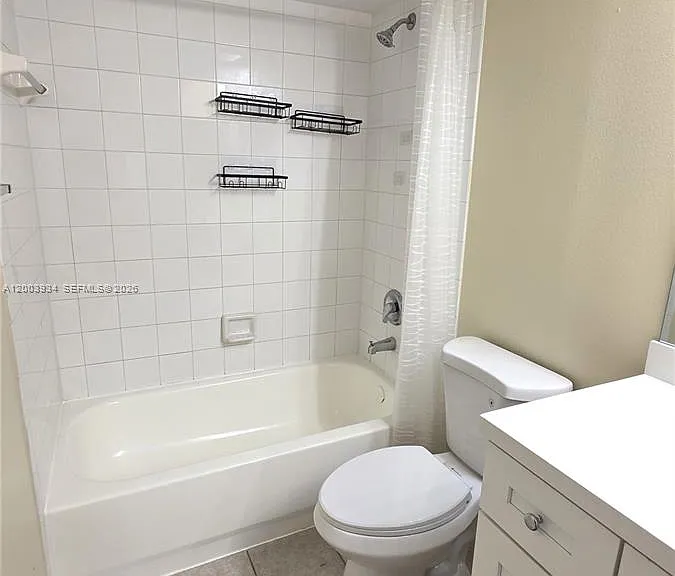 5051 Wiles Rd #201 — Photo 23