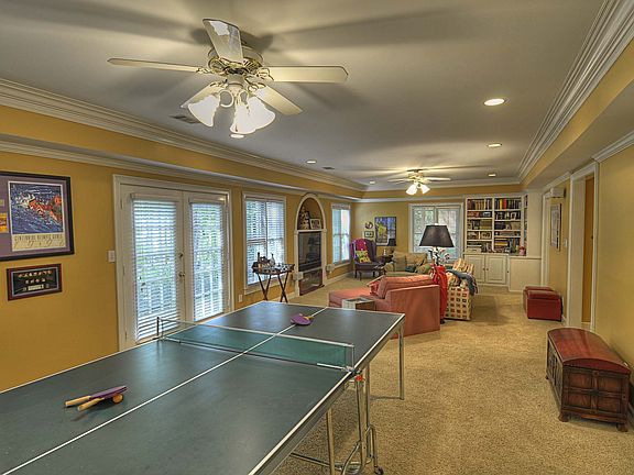 Terrace Game Room/Den