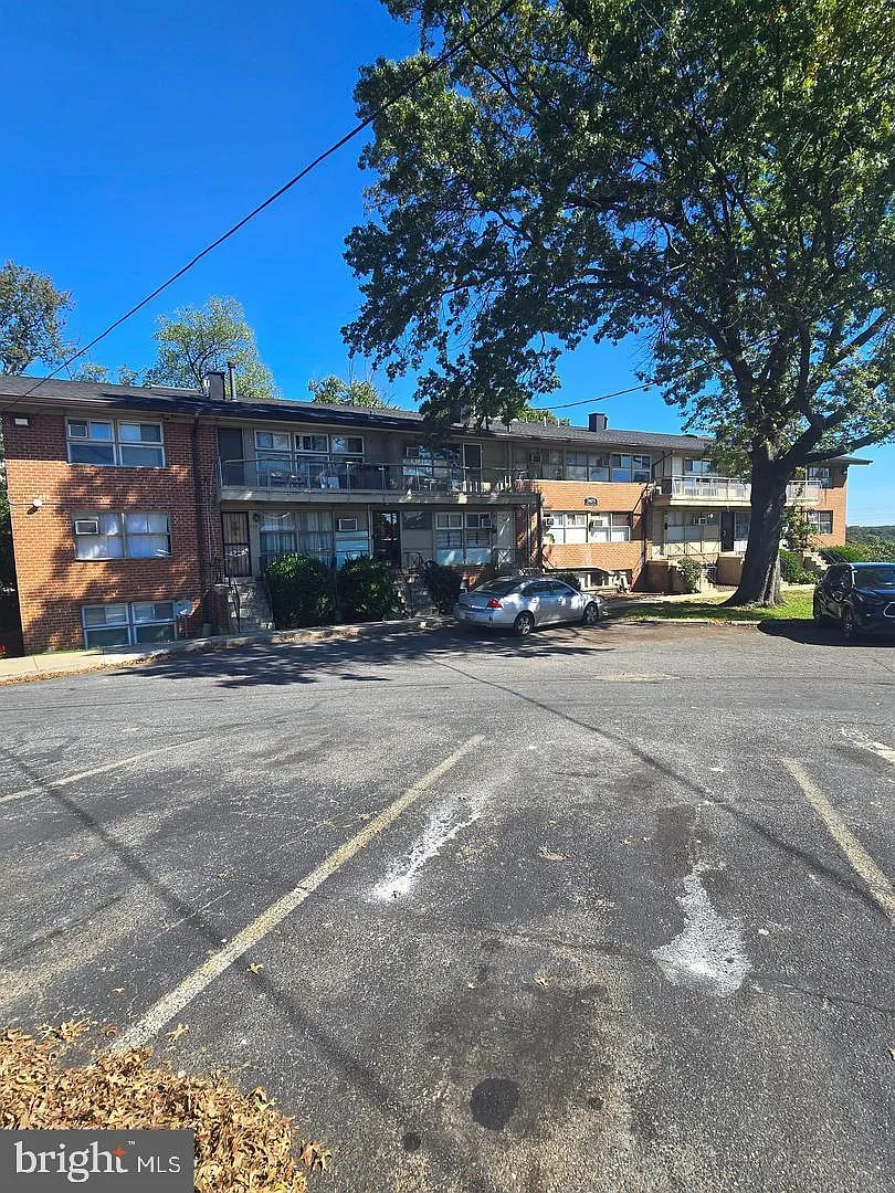 Riggs Hill Condo — Photo 3