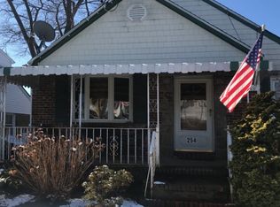 254 Rintin St, Franklin Square, NY 11010