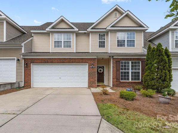 10906 Stone Trail Rd, Charlotte, NC 28213