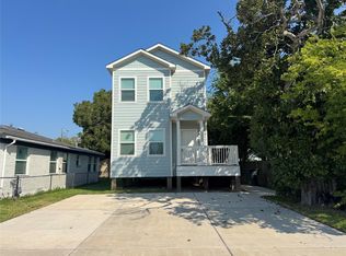 4020 Avenue N 1/2, Galveston, TX 77550