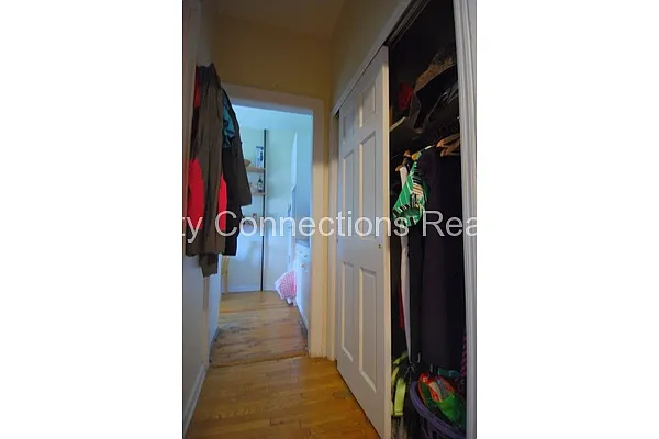 Rented by City Connections Realty | media 24