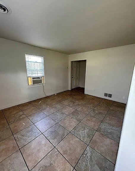 2270 Imogene St — Photo 4