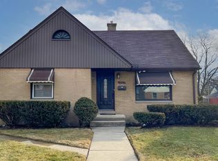 1029 Leith Ave, Waukegan, IL 60085