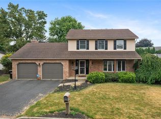 3922 Suncrest Ln, Bethlehem, PA 18020