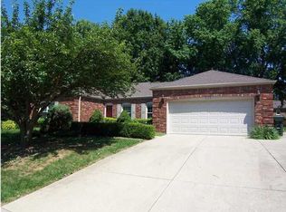 11107 Finchley Rd, Douglass Hills, KY 40243