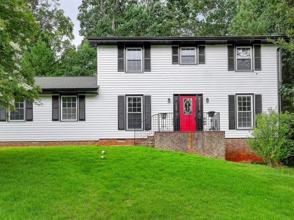 4756 Manly Ct, Stone Mountain, GA 30088