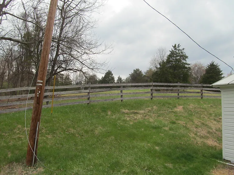 633 Parsons Rd — Photo 8