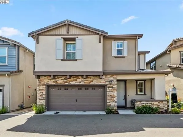2735 Randall Loop, Dublin, CA 94568