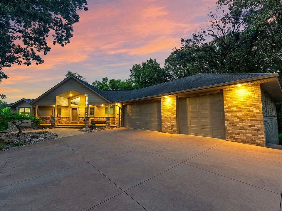 1st image of 2043 Eaglewood Dr