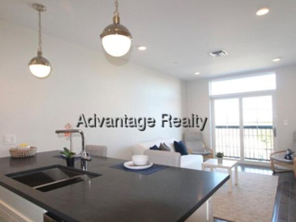 2nd image of 434 McGrath Hwy #307W