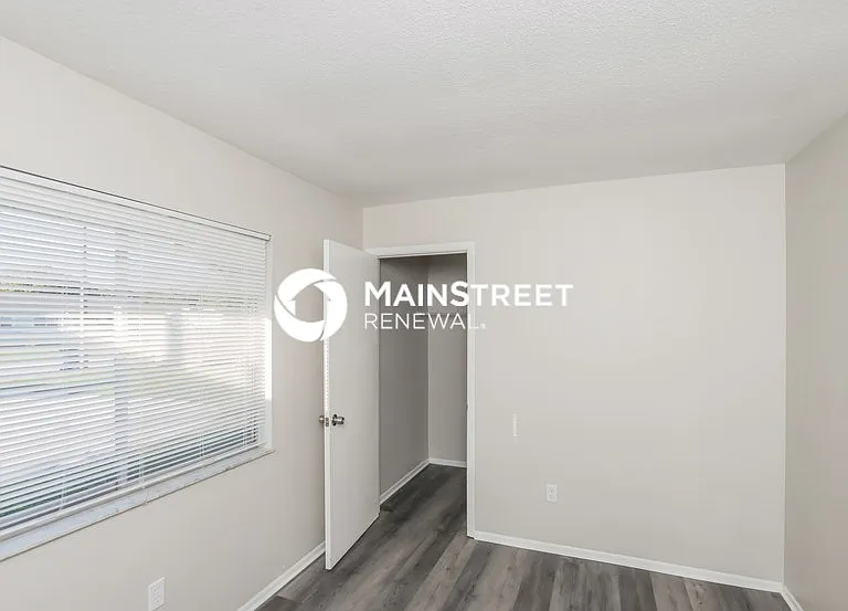 453 Ralwood Ln NE #E — Photo 12