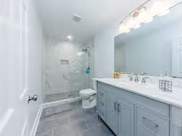 1422 Park Ave