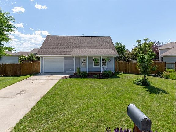 4th image of 1105 Petersen Dr