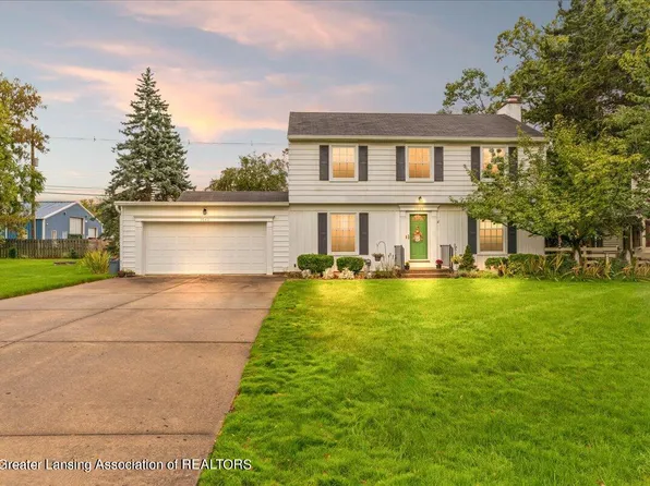 1640 Woodside Dr, East Lansing, MI 48823