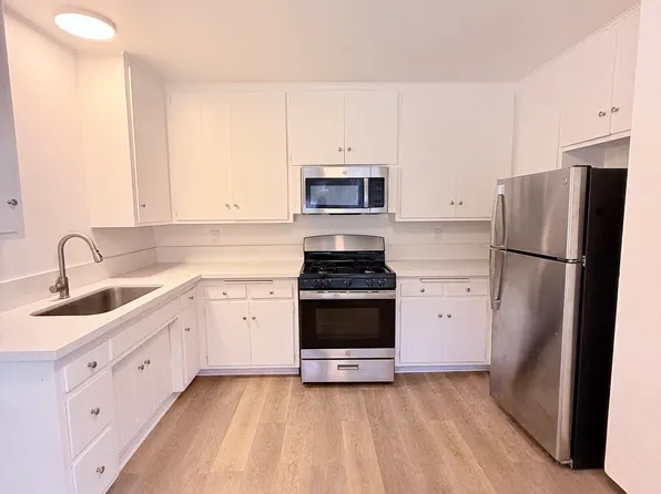 204 W Yanonali St #1, Santa Barbara, CA 93101
