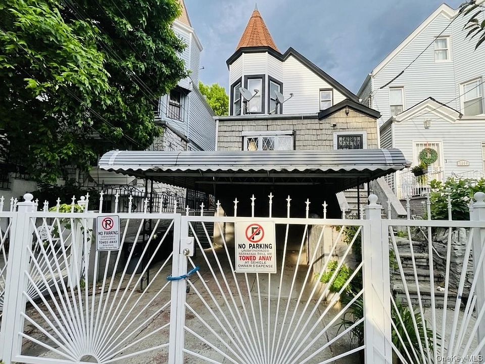 1st image of 1542 Saint Lawrence Avenue
