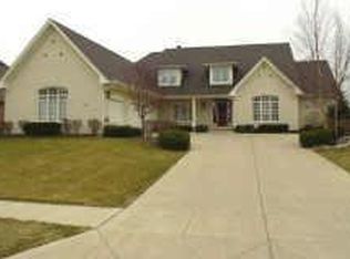 12416 N Bayhill Dr, Carmel, IN 46033