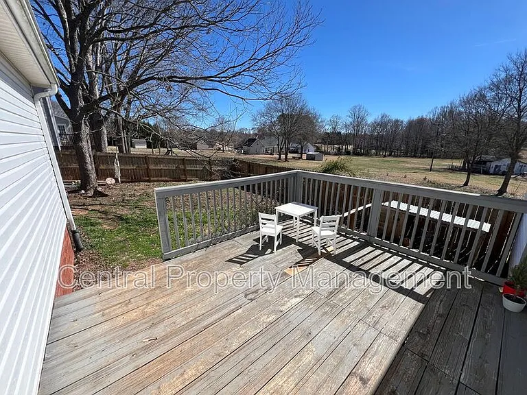 1014 Old Mill Rd — Photo 26
