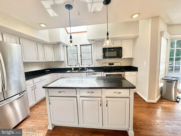21326 Thimbleweed Ct — Photo 5