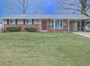 1525 Moellering Dr, Florissant, MO 63031