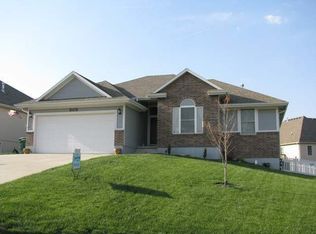 505 Wildwood Ct, Warrensburg, MO 64093
