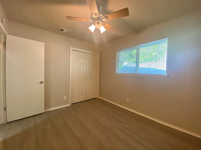 6400 Brookside Dr — Photo 16