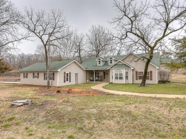 6851 Dutch Elm Dr, Joplin, MO 64804