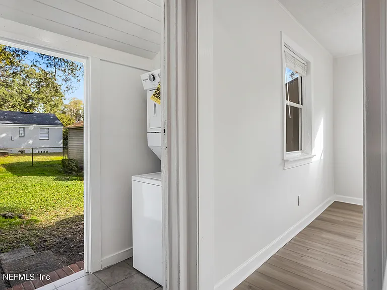 3339 Sylvia St — Photo 19
