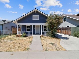 1205 L St, Reedley, CA 93654