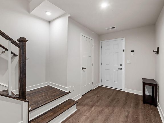 5th image of 1010 Kentlands Dr