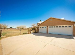 40 Vista Colinas, Los Lunas, NM 87031