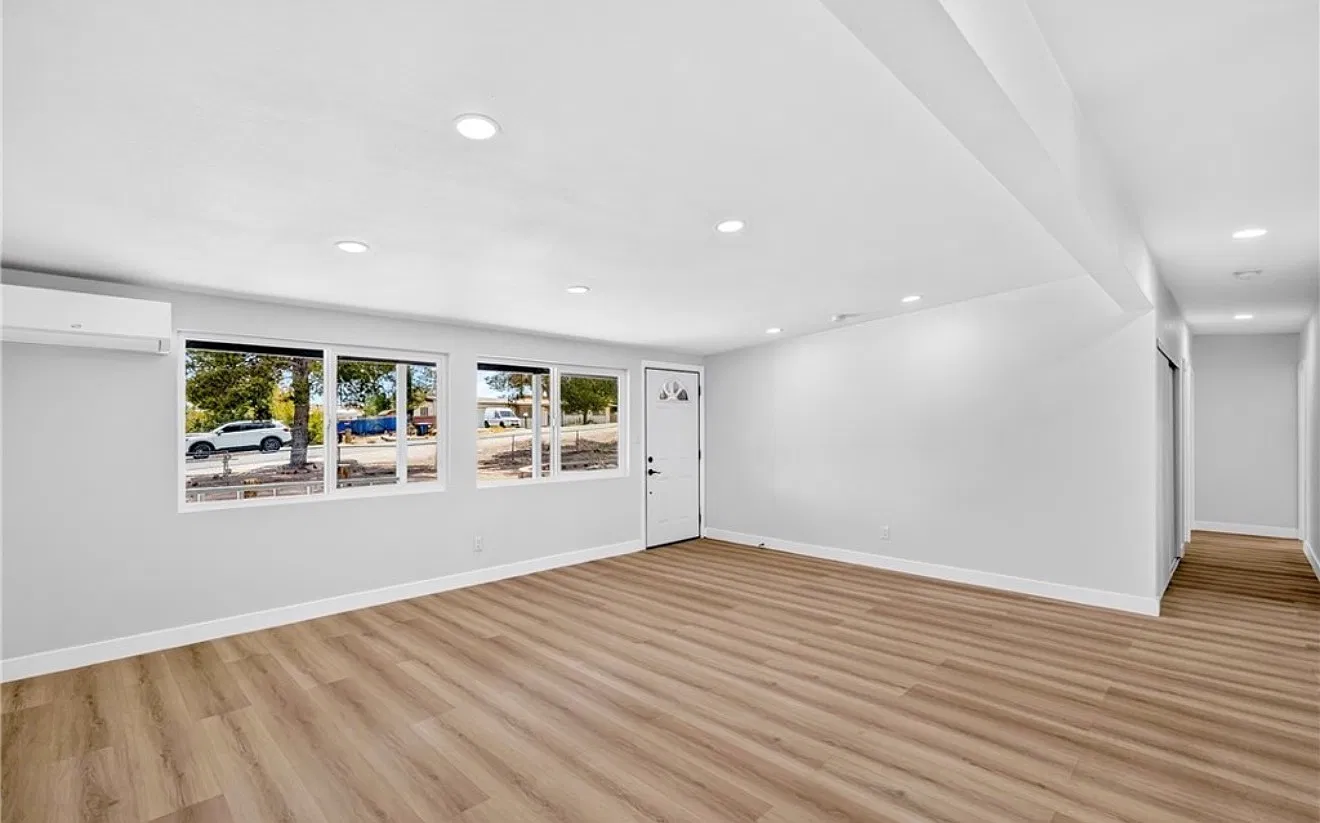 3 bed, 1428 sqft, $3,500 — Photo 4