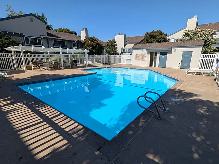 1481 Gustavo St #C — Photo 23