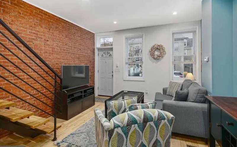 2 bed, 1.0 bath, 675 sqft, $2,000 — Photo 1