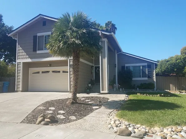 137 Valhalla Ct, Vacaville, CA 95687