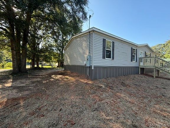 3rd image of 15 Bolden Cir