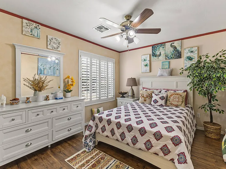 13632 W Acapulco Ln — Photo 11