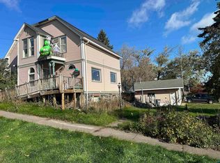 902 N Lake Ave, Duluth, MN 55805