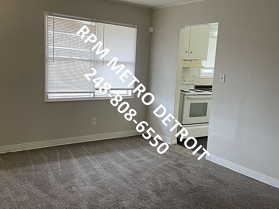 5th image of 30223 Glenwood St