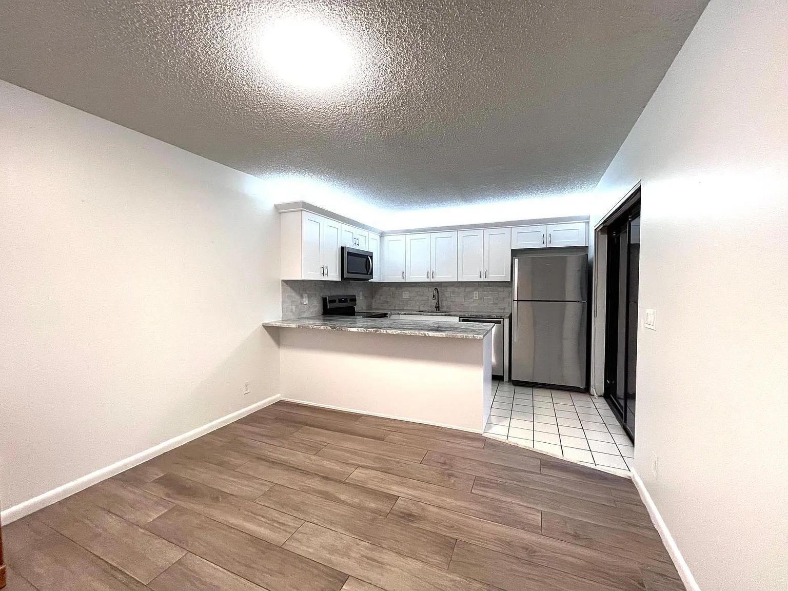 2 bed, 2.5 bath, 1236 sqft, $2,500 — Photo 4
