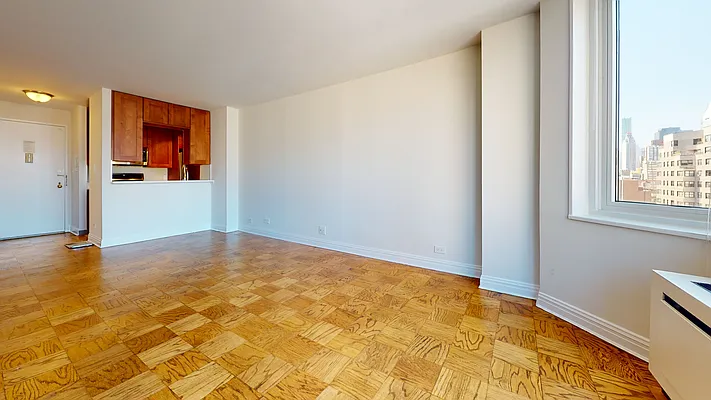 Rented by Bond New York | media 22