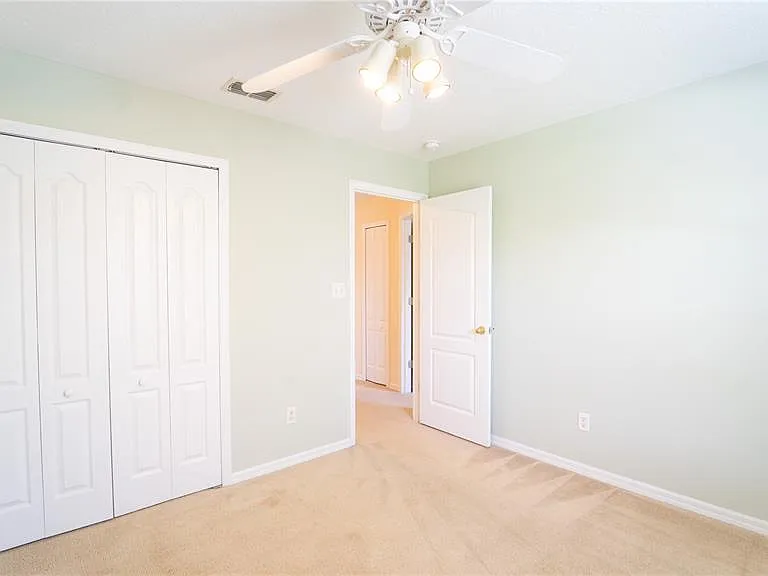 2264 Hillshire Dr — Photo 21